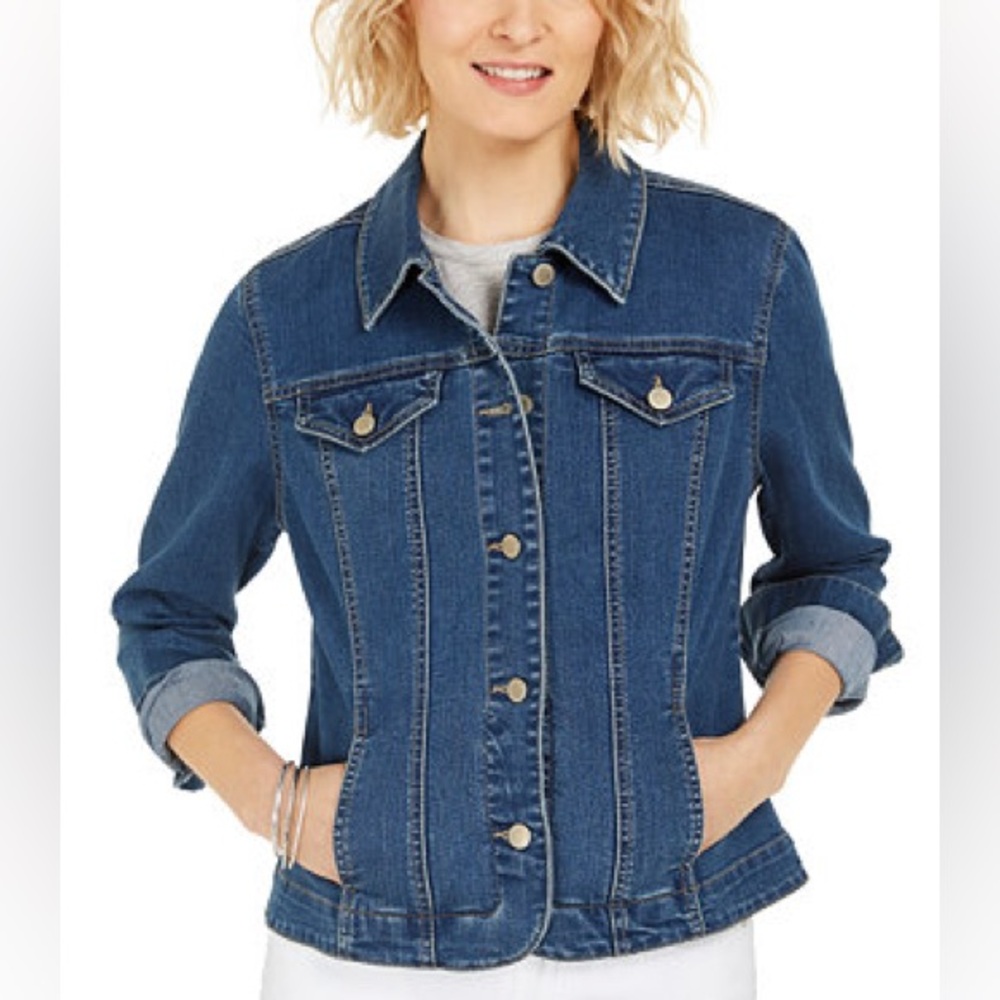 Charter Club Women’s Denim Jacket. Size: PM
